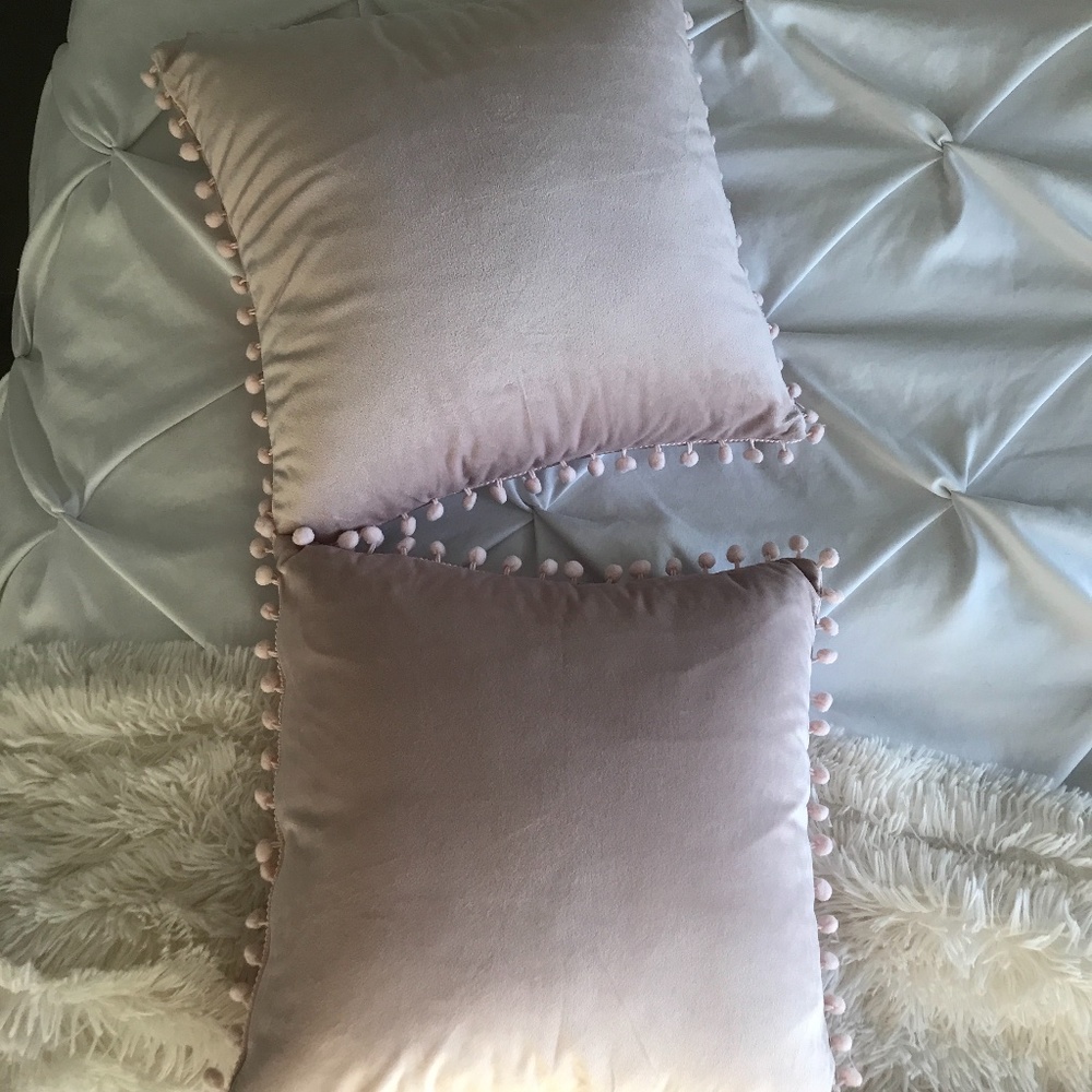 Throw pillow cover set